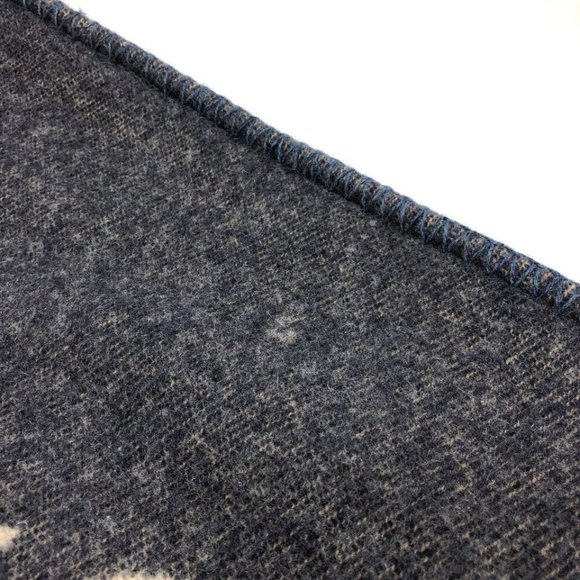 LOUIS VUITTON logo Cushion Cover cushion Wool / Cashmere Navy - Picture 7 of 16